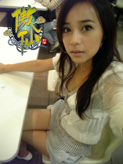 细数《傲仙》5朵金花 美女玩家惊艳度PK小明